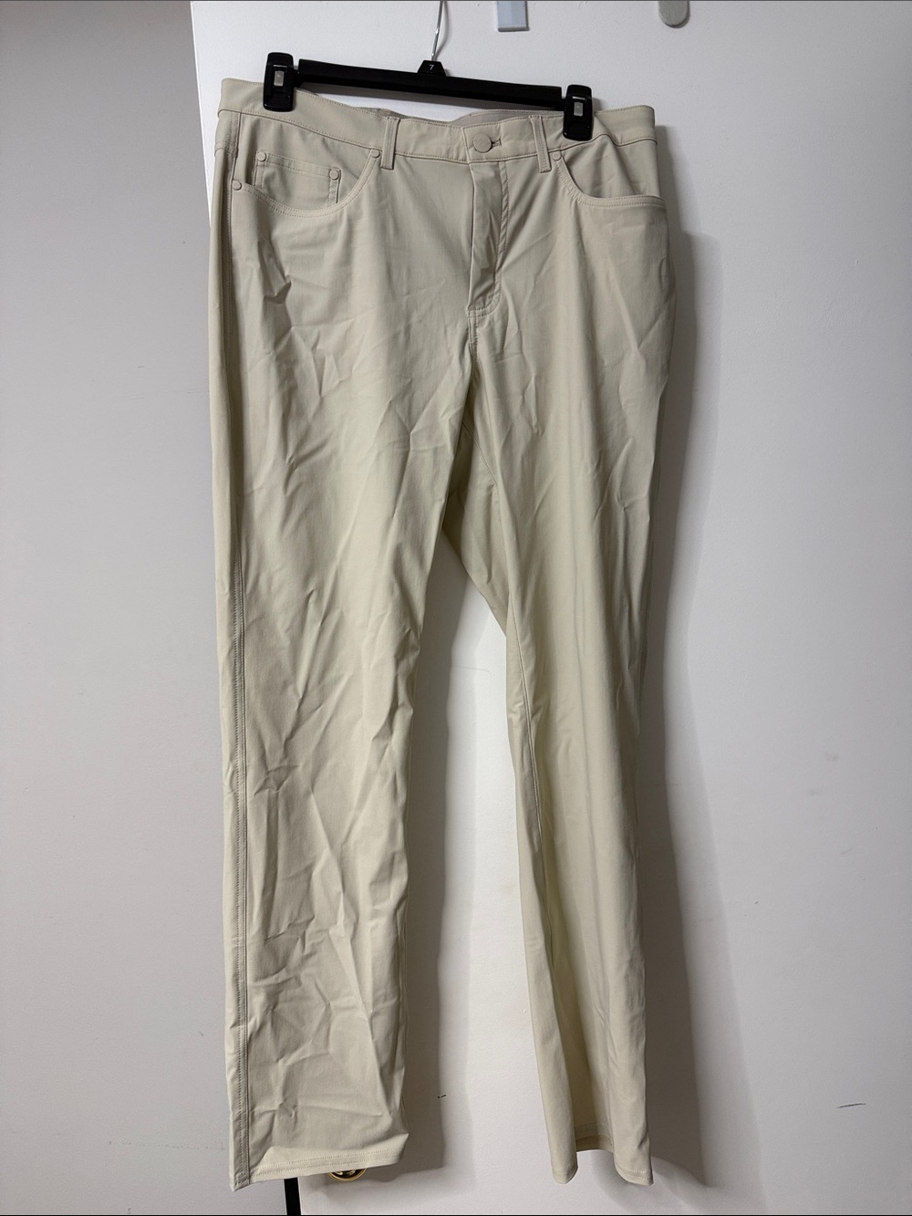 Greg Norman Collection Slim Chino Pants in Cream